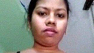 Bogura bangladeshi aunty naked solo clip