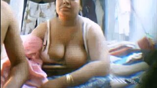 Massaging big chuche hindi leaked video